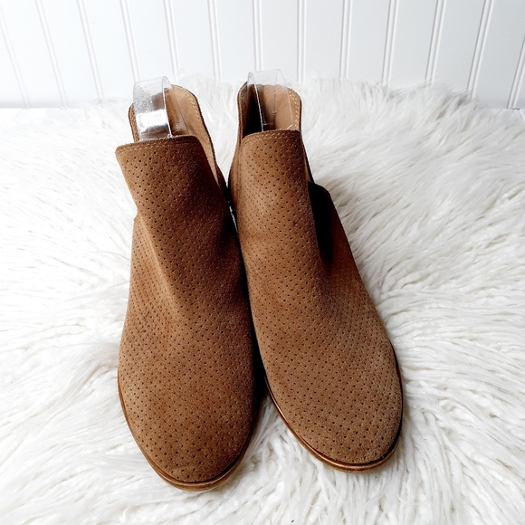 Lucky Brand Womens Suede Perforated Ankle Booties - Picture 3 of 13